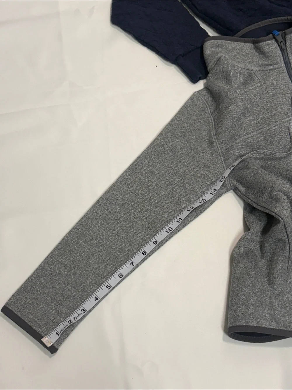 PATAGONIA AND VINEYARD VINE BOYS LONG SLEEVES S-M!